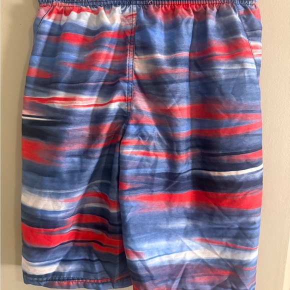 Under Armour Youth XL Shorts Red White Blue Swim Training Activewear - Picture 2 of 9